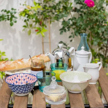 Denis & Virginie - Chateau A Pied - Parking Gratuit 3* 凡尔赛