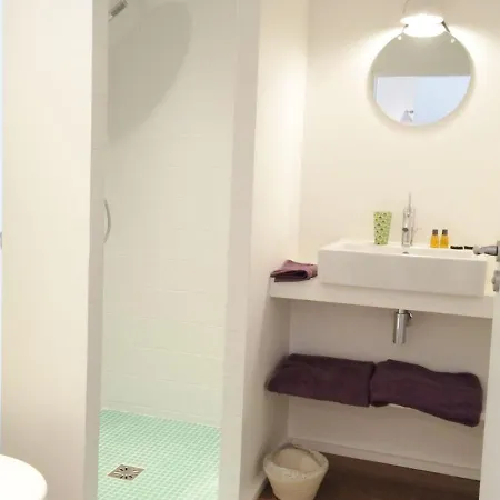 Denis&virginie - Château à Pied - Parking Gratuit 3* Versailles