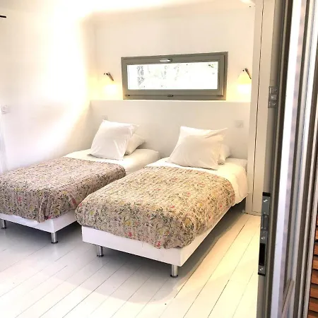 Denis & Virginie - Chateau A Pied - Parking Gratuit * Versailles